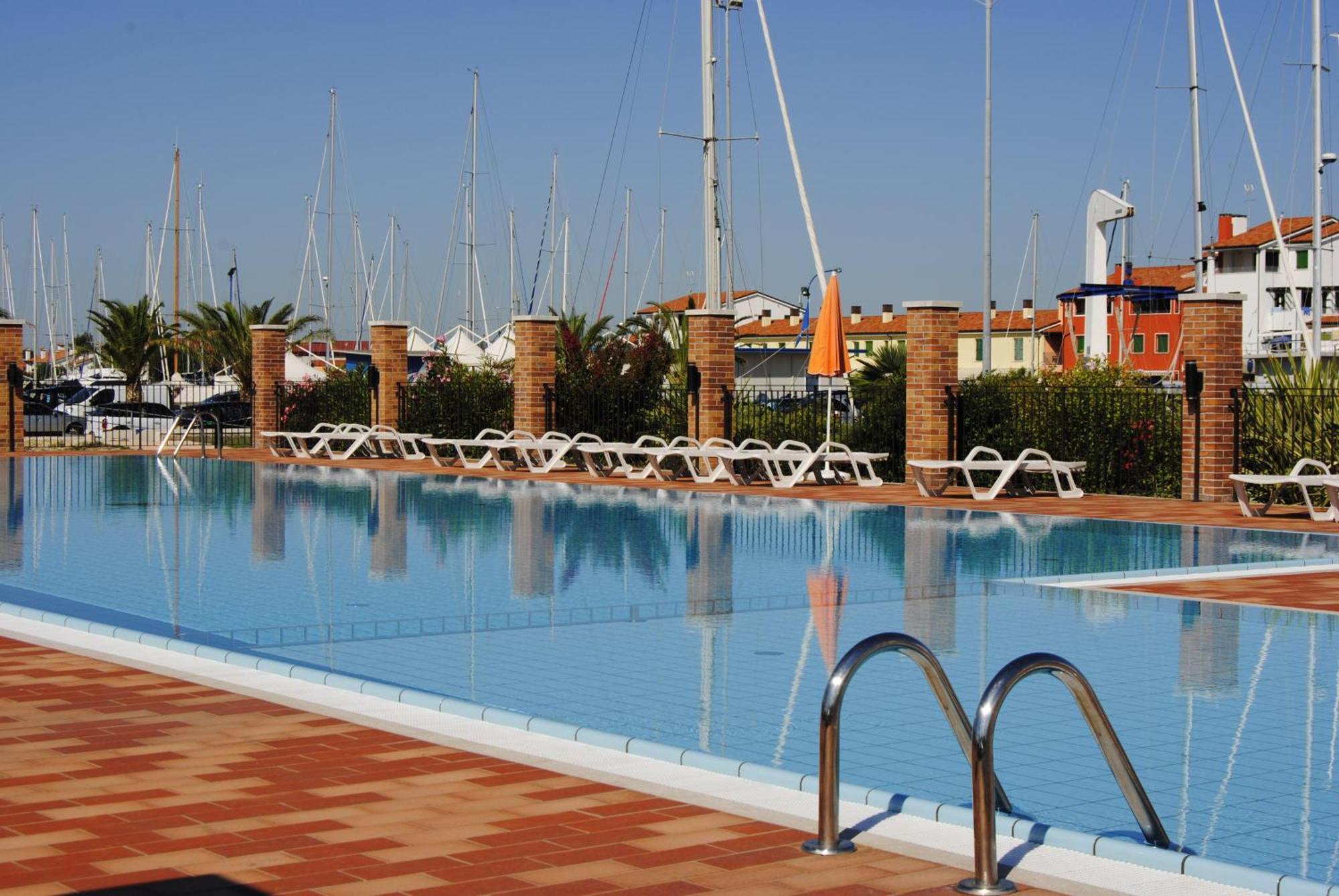 Residence Maestrale Caorle Kültér fotó
